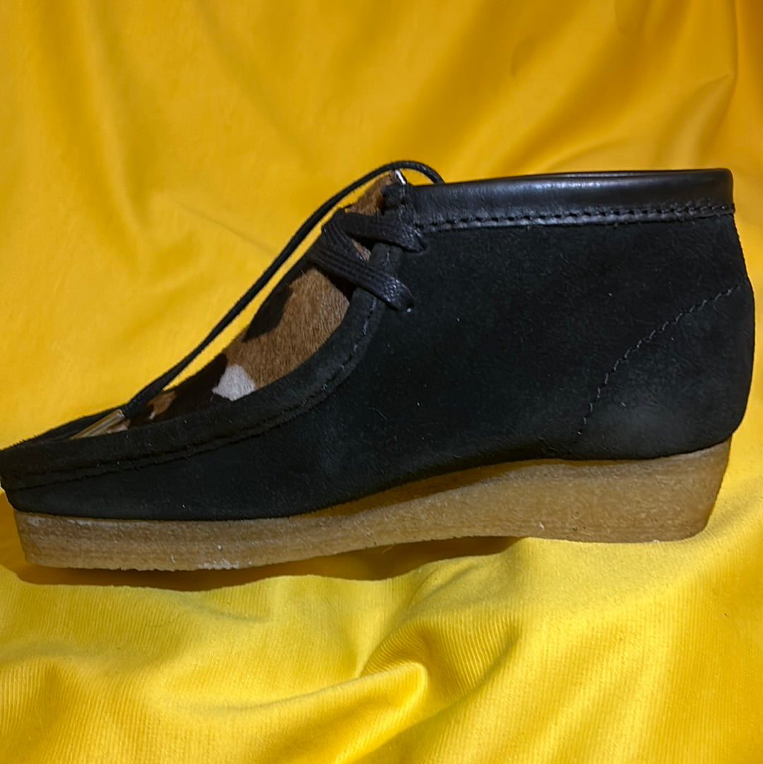 Cow print combi wallabee