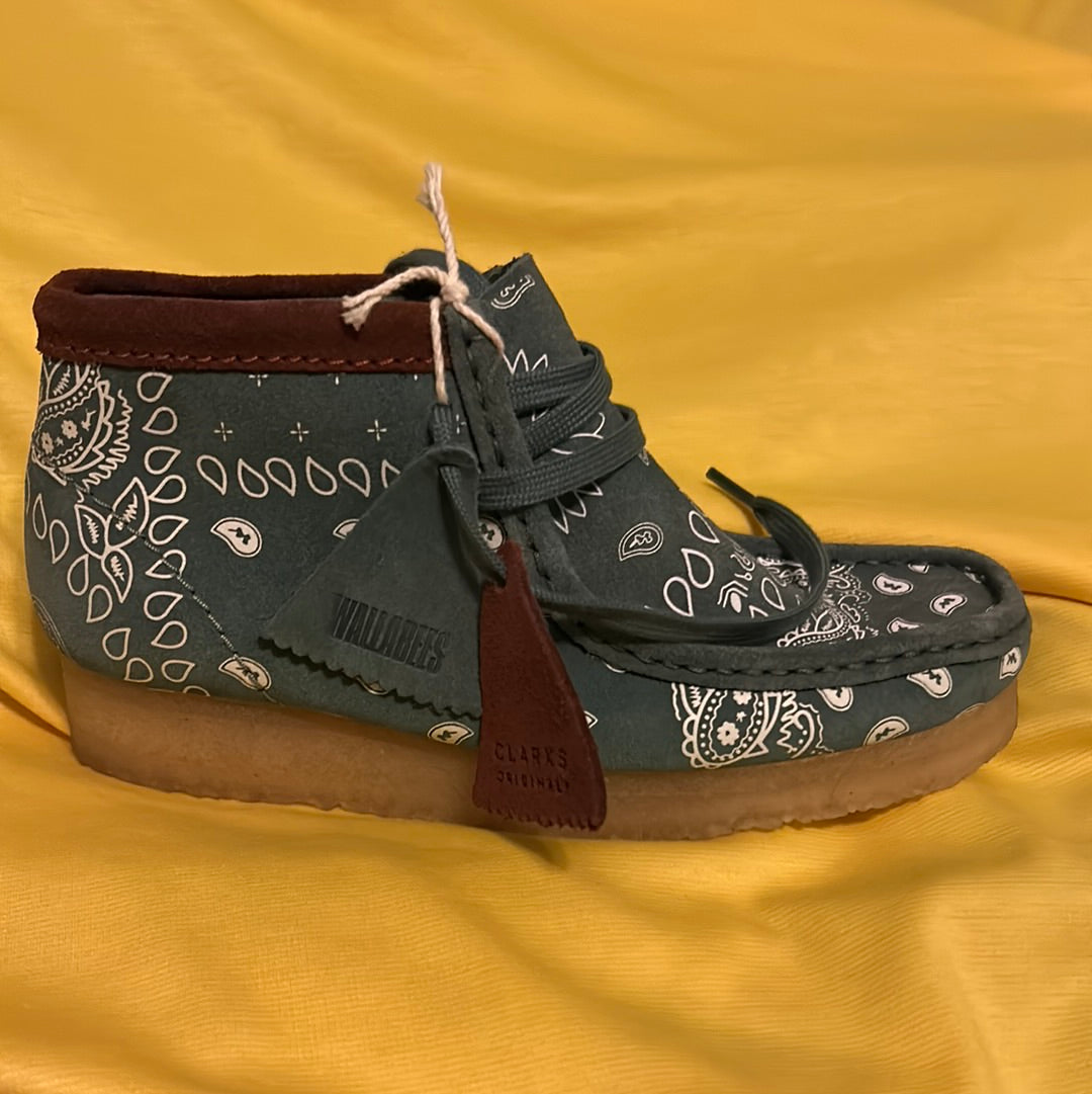 Paisley wallabee boot