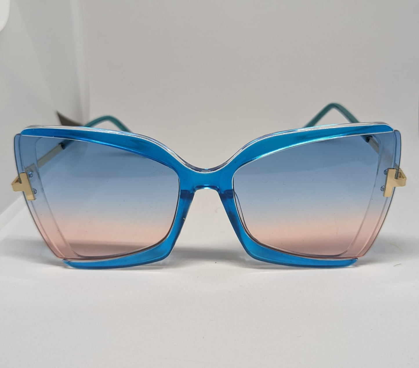 Oversized cat eye square sunglasses